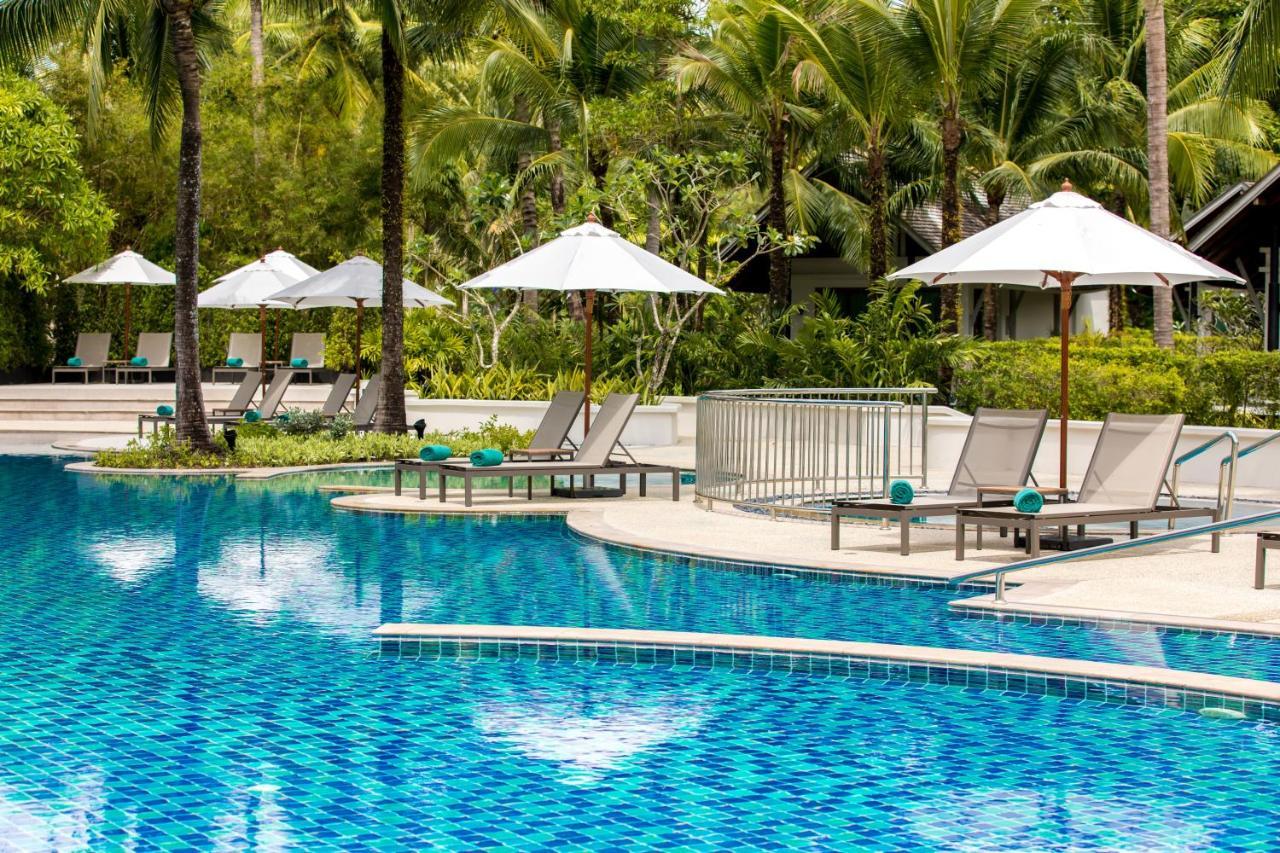Outrigger Khao Lak Beach Resort - Sha Extra Plus Eksteriør bilde The swimming pool at the hotel